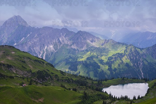 Panorama from the Zeigersattel to the Seealpsee