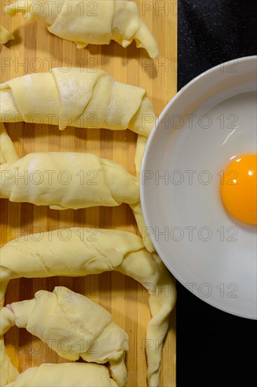 Preparation of croissants