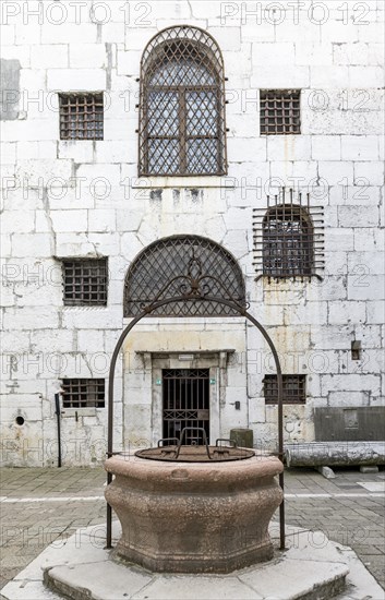 Inner courtyard with fountain