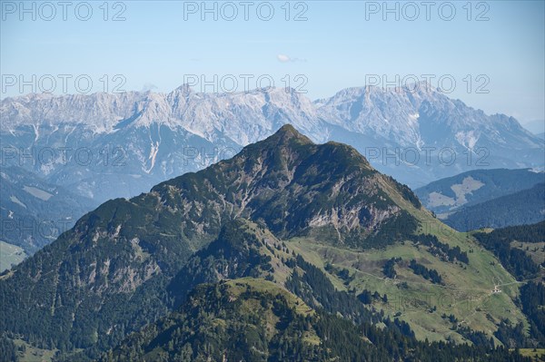 View from the Henne over the Spielberghorn to Mannlwand and Hochkoenig