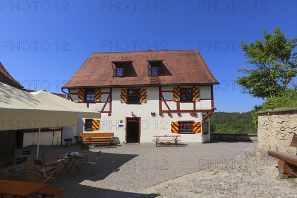 Hiking home of the Swabian Alb Association at Derneck Castle