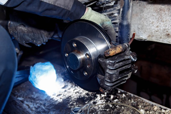 Installing a new brake disc on a car hub