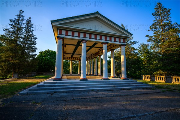 Dudley Memorial Shelter in the College Hill Park