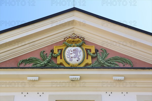 Coat of arms in the triangular gable