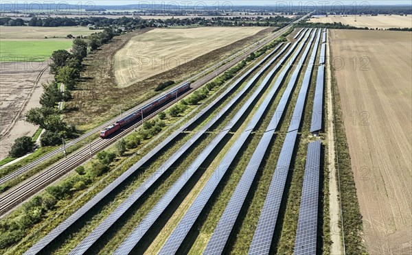 Photovoltaic system on a railway line