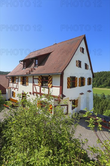 Hiking home of the Swabian Alb Association at Derneck Castle