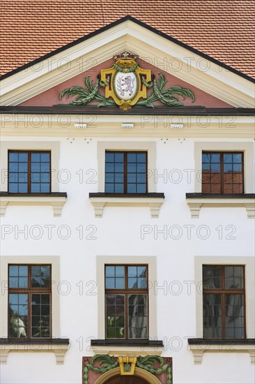 Coat of arms in the triangular gable