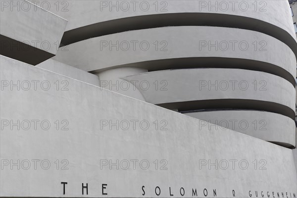 Solonom R. Guggenheim Museum at Night