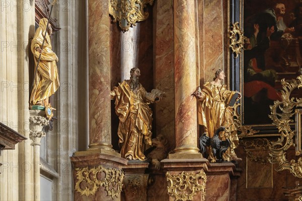 Baroque figures of saints on the high altar