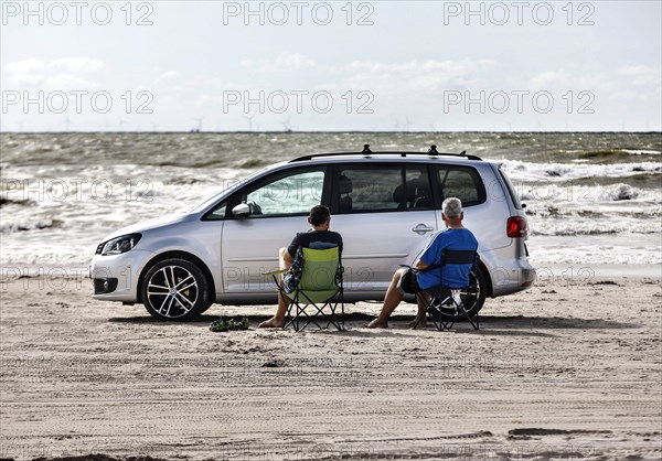 To protect themselves from the wind