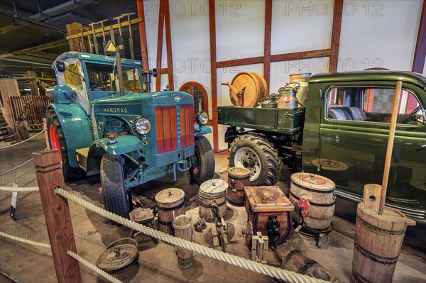 Hanomag R 40 tractor 1942-1951 and butter churns