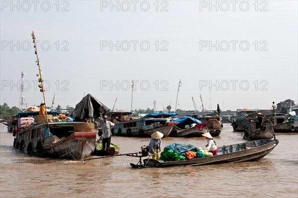 Floating market