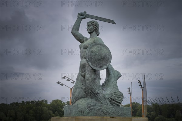 Statue of the Warsaw Mermaid