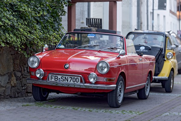 Oldtimer BMW 700 Cabriolet