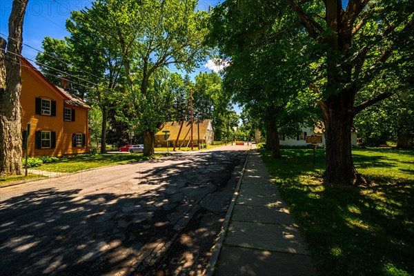 Historic Huguenot Street