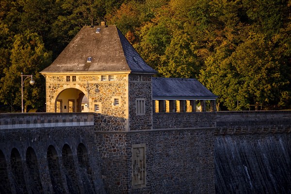 Quarry stone masonry of the dam wall made of Edersee greywacke