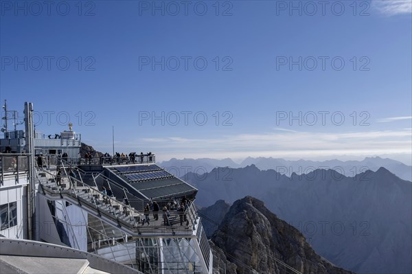 Visitors on the viewing platform of the Bavarian Zugspitze railway