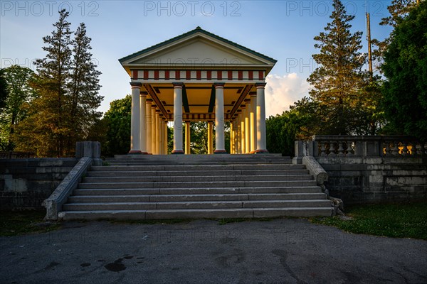 Dudley Memorial Shelter in the College Hill Park