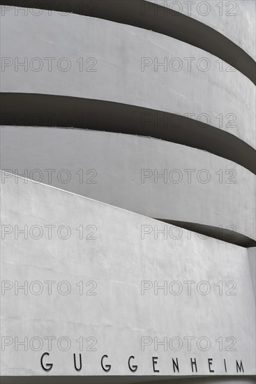 Solonom R. Guggenheim Museum at Night