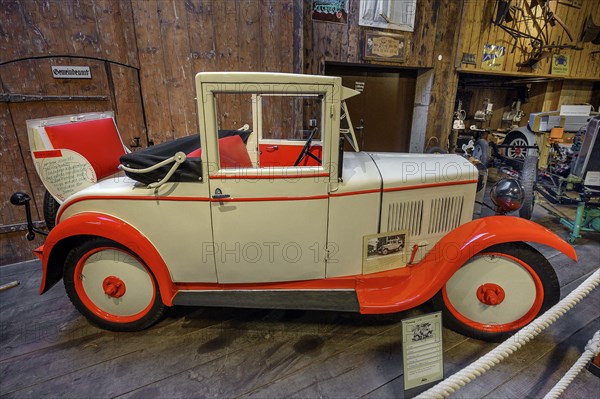Hanomag 3-16 hp convertible saloon from 1929