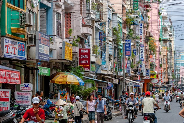Busy street in Saigon