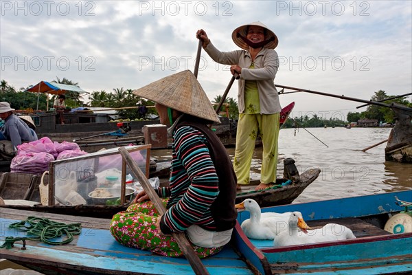 Floating market