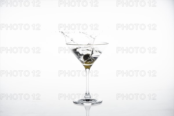 Cocktail Martini, white background, studio shot