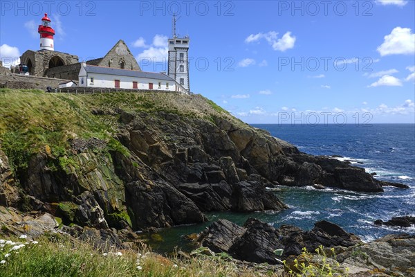 Semaphore, ruins of the Saint-Mathieu abbey and lighthouse on the Pointe Saint-Mathieu, Plougonvelin, Finistere department, Brittany region, France, Europe