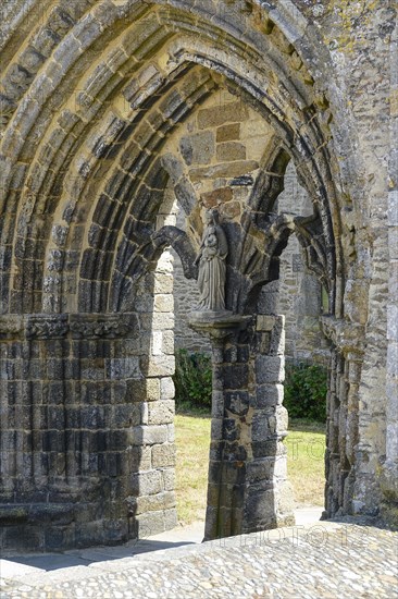 Portal of the Notre Dame de Grace chapel at the ruins of Saint-Mathieu Abbey on the Pointe Saint-Mathieu, Plougonvelin, Finistere department, Brittany region, France, Europe