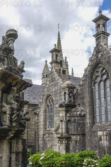 Calvaire Church and Calvary, Enclos Paroissial enclosed parish of Guimiliau, Finistere Penn ar Bed department, Brittany Breizh region, France, Europe