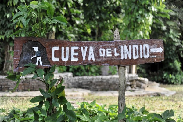Signpost, Cueva del Indio, karst cave, 2 km north of Vinales, Valle de Vinales, Pinar del Rio province, Cuba, Greater Antilles, Caribbean, Central America