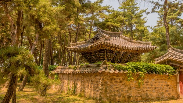 Hyoyeolgak (filial piety and chastity) pavilion located near Suok, South Korea, built in 1928 in memory of the son of Seoncheoheum for his service to his sick father, Asia