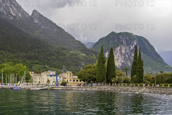Riva del Garda in the north of Lake Garda, promenade path, Riva del Garda, Trento, Trentino-Alto Adige, Italy, Europe