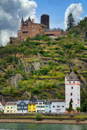 Katz Castle overlooking the Rhine River, St Goarshausen, Rhineland Palatinate, Germany, Europe