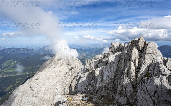 Rocky narrow mountain ridge with summit Watzmann Hocheck, view from Watzmann middle summit to mountain panorama, Watzmann crossing, Berchtesgaden National Park, Berchtesgaden Alps, Bavaria, Germany, Europe