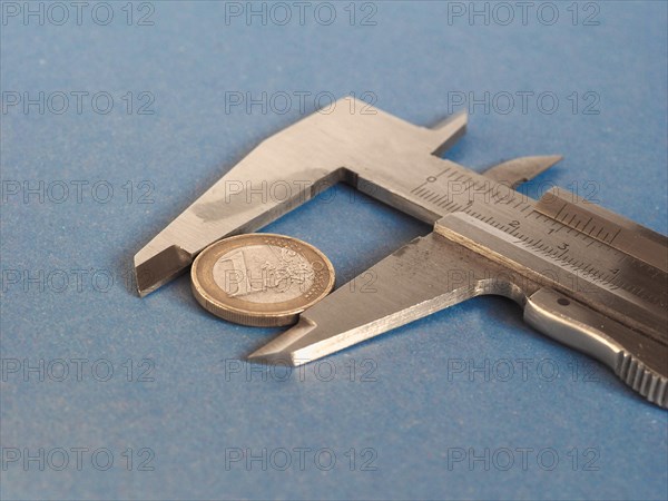 Caliper measuring tool