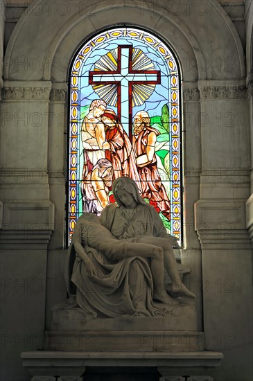 Church window, coloured window in the mausoleum, church on the Cementerio de Cristobal Colon, Christopher Columbus Cemetery, 56 ha cemetery, Havana, Cuba, Greater Antilles, Caribbean, Central America, America, Central America