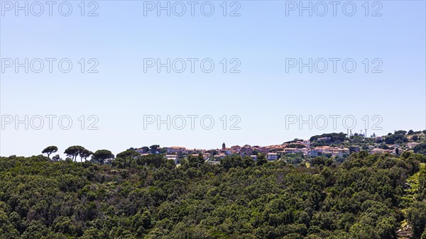 Mountain village of San Piero in Campo, view from Sant'ilario in Campo, Elba, Tuscan Archipelago, Tuscany, Italy, Europe