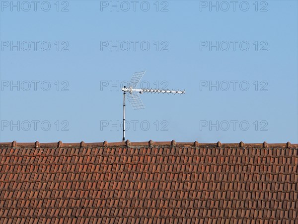 Terrestrial tv antenna