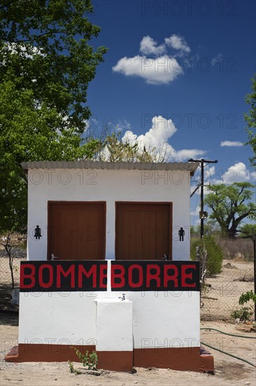 African toilet, toilet gender, woman, man, male, female, separation, separate, sign, symbol, gender separation, difference, Botswana, Africa