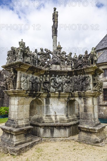 Calvary Calvaire, granite stone carving, Enclos Paroissial parish enclosure of Guimiliau, Finistere Penn ar Bed department, Brittany Breizh region, France, Europe