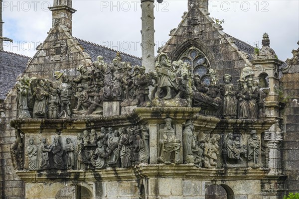 Calvary Calvaire, granite stone carving, Enclos Paroissial parish enclosure of Guimiliau, Finistere Penn ar Bed department, Brittany Breizh region, France, Europe