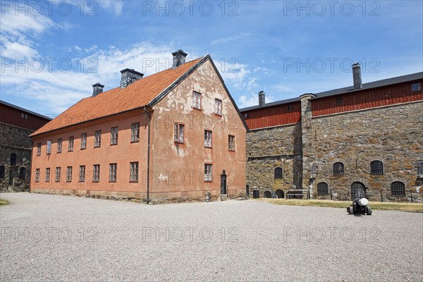 Commandant's house or officers' barracks at Carlsten Fortress, Marstrandsoe archipelago island, Marstrand, Vaestra Goetalands laen province, Sweden, Europe