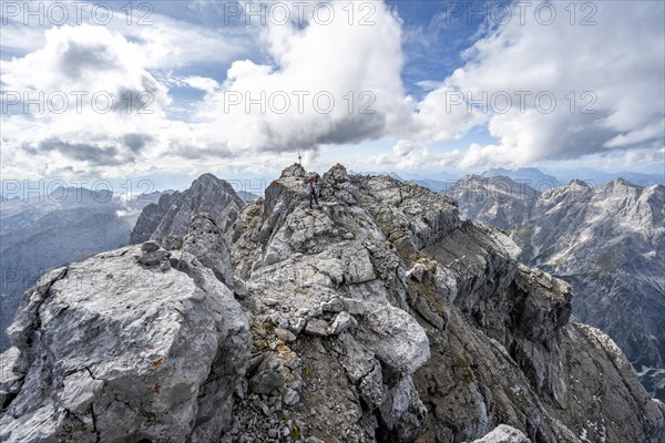 Rocky mountain peak on a narrow ridge, summit of the Watzmann Mittelspitze, Watzmann crossing, Berchtesgaden National Park, Berchtesgaden Alps, Bavaria, Germany, Europe