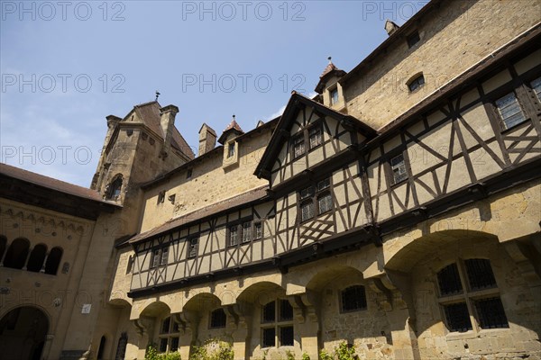 Kreuzenstein Castle, inner courtyard, Leobendorf, Weinviertel, Lower Austria