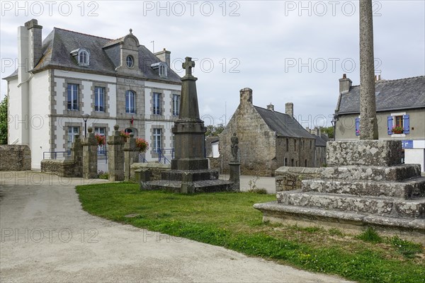 Town hall square with town hall and memorial to the fallen, Plouneour-Trez, Plouneour-Brignogan-Plages, Finistere department, Brittany region, Atlantic coast, France, Europe