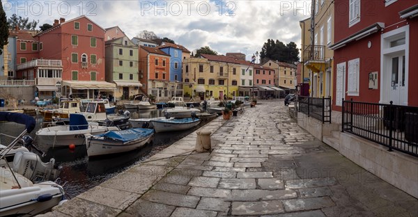 Boats in the harbour, colourful houses, Veli Losinj, Losinj Island, Kvarner Bay, Croatia, Europe