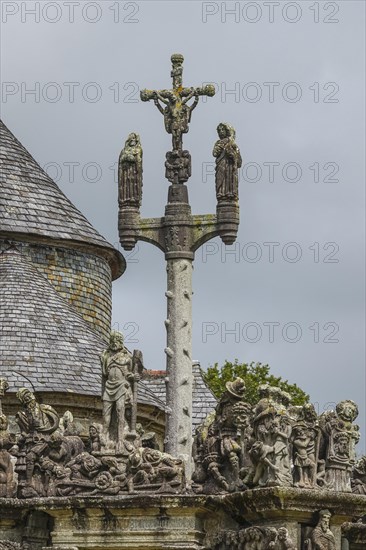 Calvary Calvaire, granite stone carving, Enclos Paroissial parish enclosure of Guimiliau, Finistere Penn ar Bed department, Brittany Breizh region, France, Europe