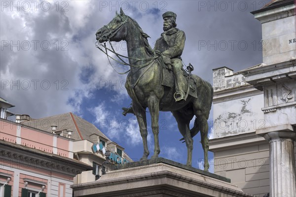 Equestrian statue of Giuseppe Garibaldi, 1807 to 1882, Italian freedom fighter, Piazza de Ferrari, Genoa, Italy, Europe