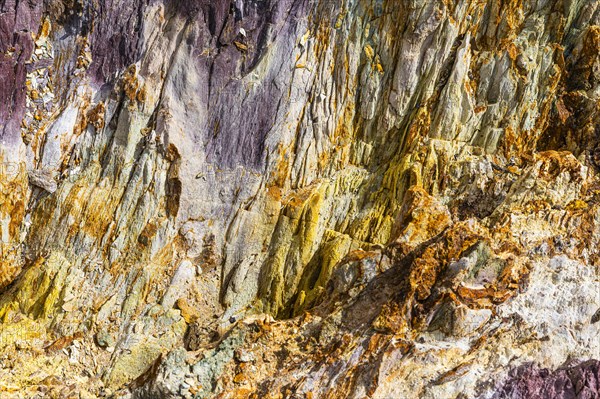 Coloured, ferrous mineral rocks on the beach of Topinetti, near Rio Marina, Elba, Tuscan Archipelago, Tuscany, Italy, Europe